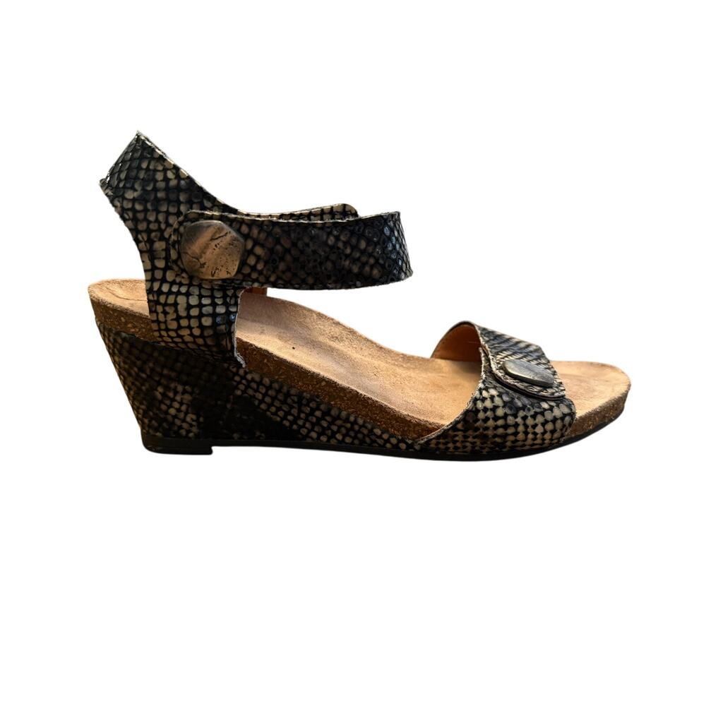 Taos Festival Wedge Sandals Women’s Size 38 (7-7.5) Snake Embossed Leather 4048
